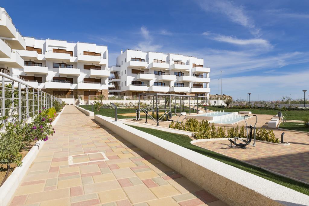 Terrazas De Campoamor By Mar Holidays Orihuela Kültér fotó